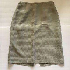 Armani Collezioni gray skirt size 8 medium M Italy Beautiful RARE HTF GORGEOUS
